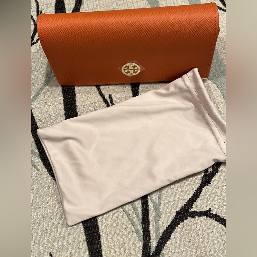 Tory Burch glasses case and pouch